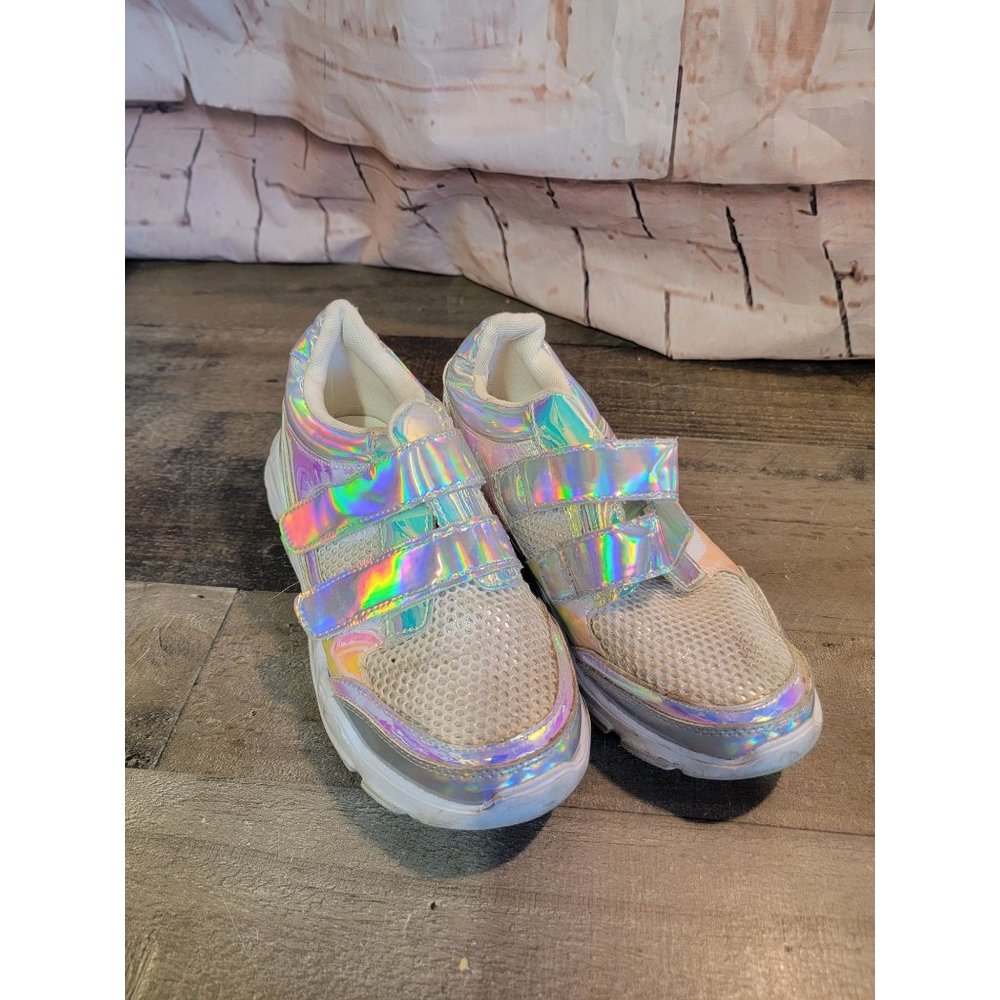 Kidpik Youth 5‎ holographic white tennis shoe